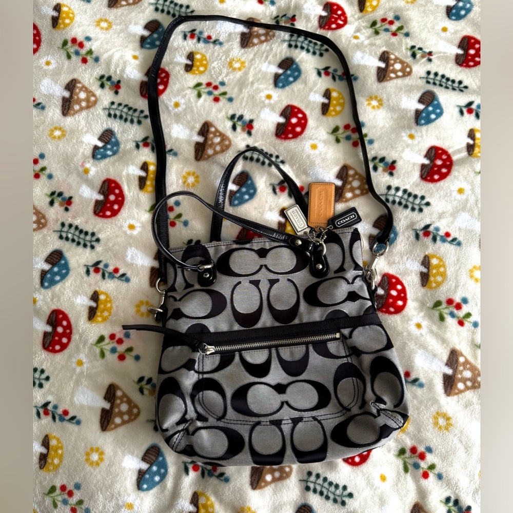 Vintage Coach Canvas Logo y2k